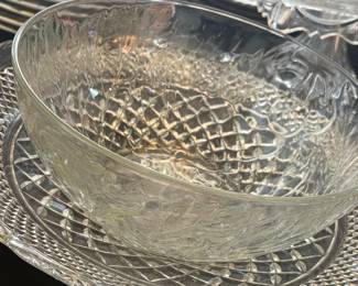 Anchor Hocking Wexford Pattern Glass Serving Bowl and Platter Set