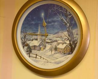 Howard Miller "Carols of Christmas" Wall Clock