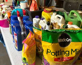 Miracle-Gro Potting Mix and Other Garden Supplies
