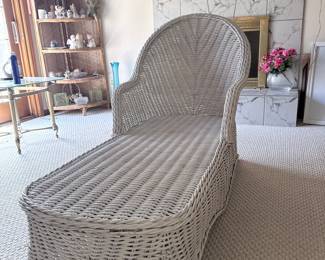 Antique White Wicker Chaise Lounge