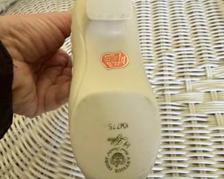 Lefton "Antique Ivory" Hand-Painted Porcelain Shoe KW775