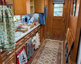 Leading into the kitchen