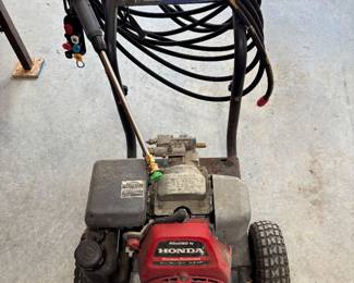 Honda power washer with new hose & nozzle 