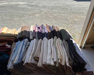 Wool fabric for rug hooking 