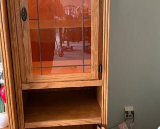 Stand alone oak bookcase. Can be added next to other entertainment center. 