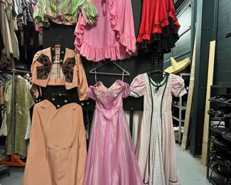 pinkdressescostumes