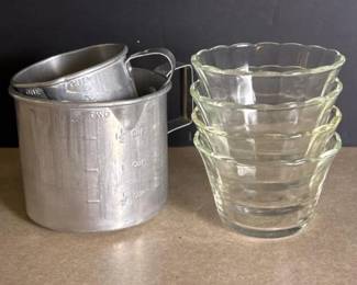 043 vintagefireking4225ozcustardbowls