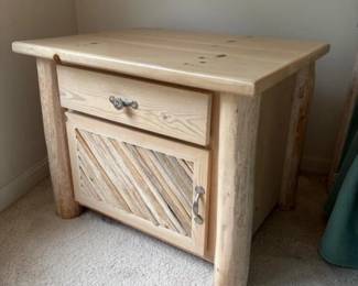 139 pairofrusticsolidwoodnightstands