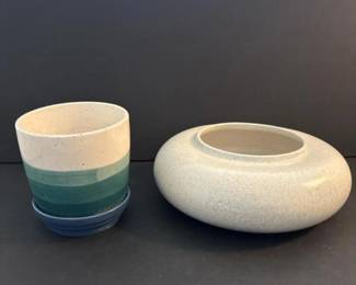 176 pairofdecorativeceramicplanters