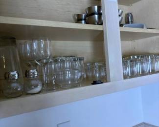 035 assortedclearglasswarelot