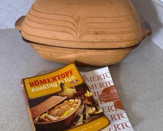 028 rmertopfbay110clay42quartbaker