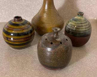 008 setofstudiopotteryminivasesonesig