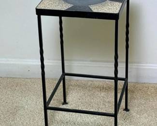 067 metalplantstandwithmosaictop