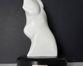 057 signedstellareppertorsowhitemarble