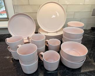 Vintage dinnerware by Aaron Prabyn for Crate & Barrel in Like New vintage condition