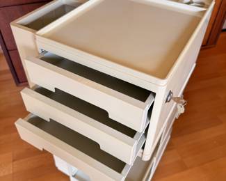 1970’s architect/artist caddy designed by Giovanni Pelis for Stile Noelt, Italy, with key