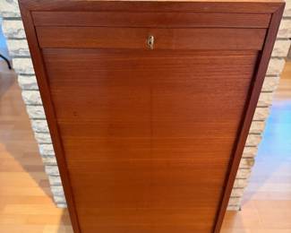 Custom made drop down tambour door teak jewelry chest with original skeleton key, made in the 60’s