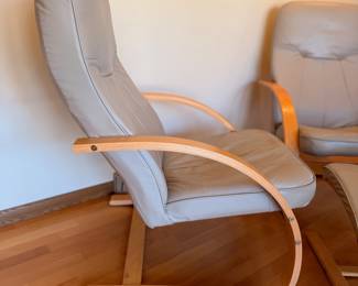 Vintage Palliser bentwood and leather chairs w/ one ottoman, all are in excellent condition