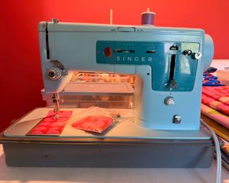 Vintage Singer sewing machine Model 347