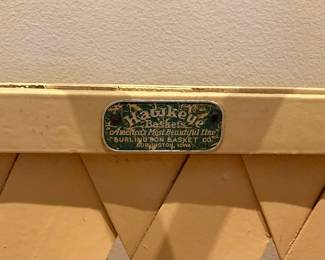 Antique Hawkeye Baskets extra large bassinet in excellent condition