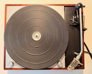 Very cool vintage Thorens TD150 Mk2 Turntable, Untested