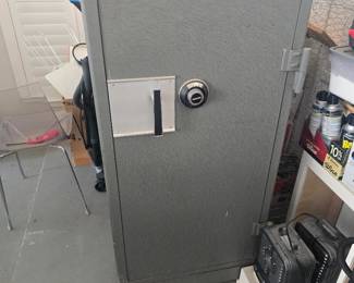 Meilink jewelry/cash safe.  Combination  works well.  50" tall x 25 wide x 27" deep.  Very large heavy safe. Has shelf peg slots but no shelves.