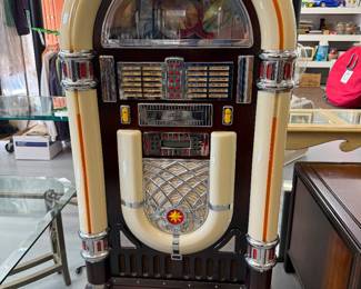 	#70	Cosley Juke Box model #CR-12-3 It Works!	 $980.00 				
