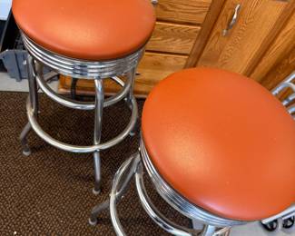	#77	Leather & Stainless Swivel barstools countertop height 30"H	 $80.00 				