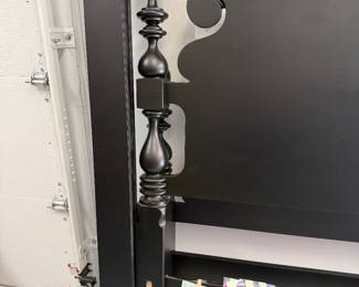 	#65	Beautiful Ethan Allen Quincey King headboard, footboard and side rails	 $525.00 				