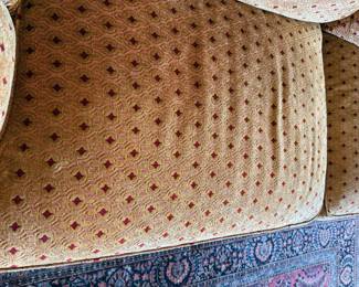 	#32	Sofa 7.5'	 $100.00 				