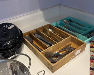 Kitchen utensils 