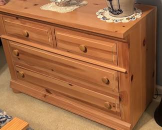 Broyhill Fontana Collection Dresser