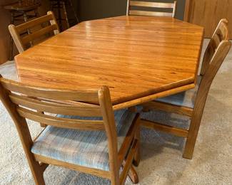 Daystrom Furniture Table and 4 Chairs