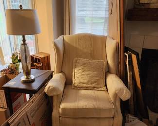 Old Recliner good condition 