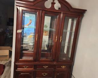 China cabinet good condition 