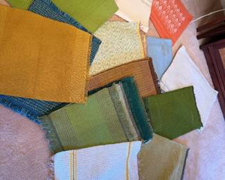  TRUE VINTAGE! These are all hand woven   So many palcemats and napkins 