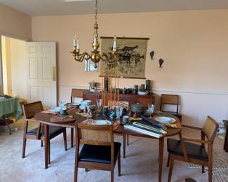 Beautiful dining set with 6 chairs beautiful