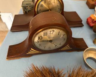 Sessions Mantle Clock