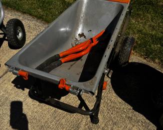 Lawn Cart/ Wheelbarrow