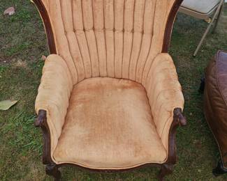 1920s Velvet Tufted Chair 