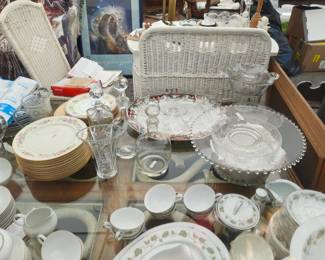 Dishes and Glassware 