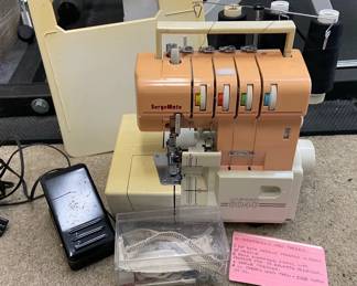 Sergemate Companion 5040 Serger