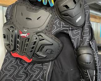 Jr LXL Hybrid Body Protector  Gloves
