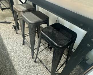 Black Metal Workbench With Three Stools