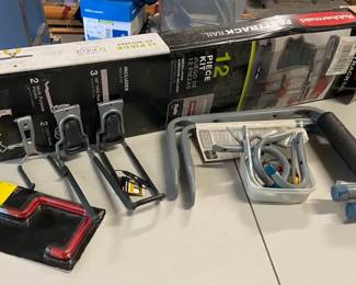 Rubbermaid Fast Track Rail 12 Piece Kit with Assortment of Wall Hooks