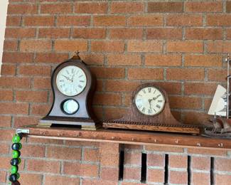 Rhythm Sonata Mantle Clock & Other Mantle Clocks