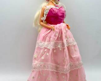 1985 Mattel Dream Glow Barbie Doll (Item No. 2248)