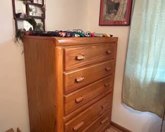 Chest dresser