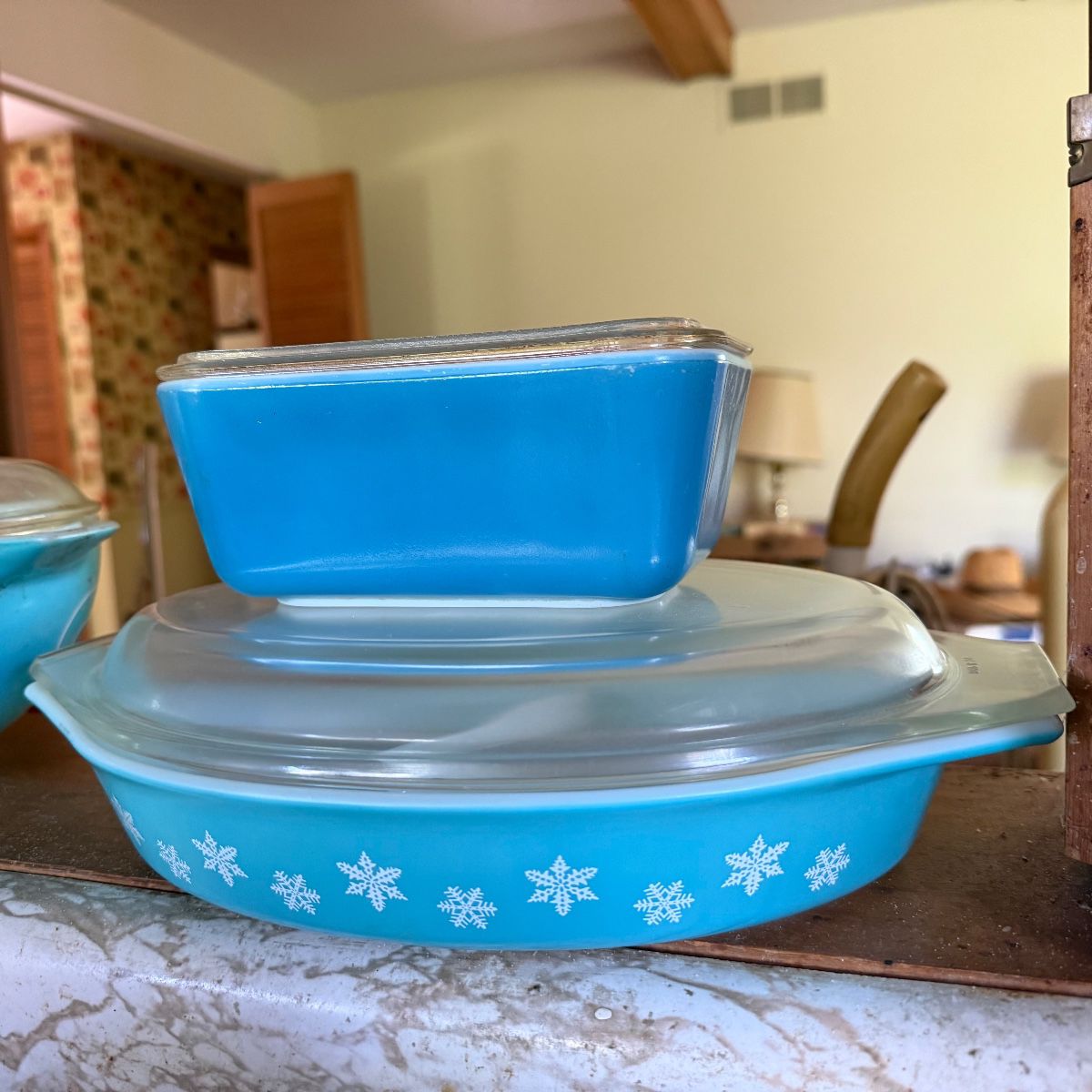 Pyrex! Several pieces! 