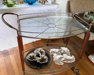 Cutest bar cart!! 